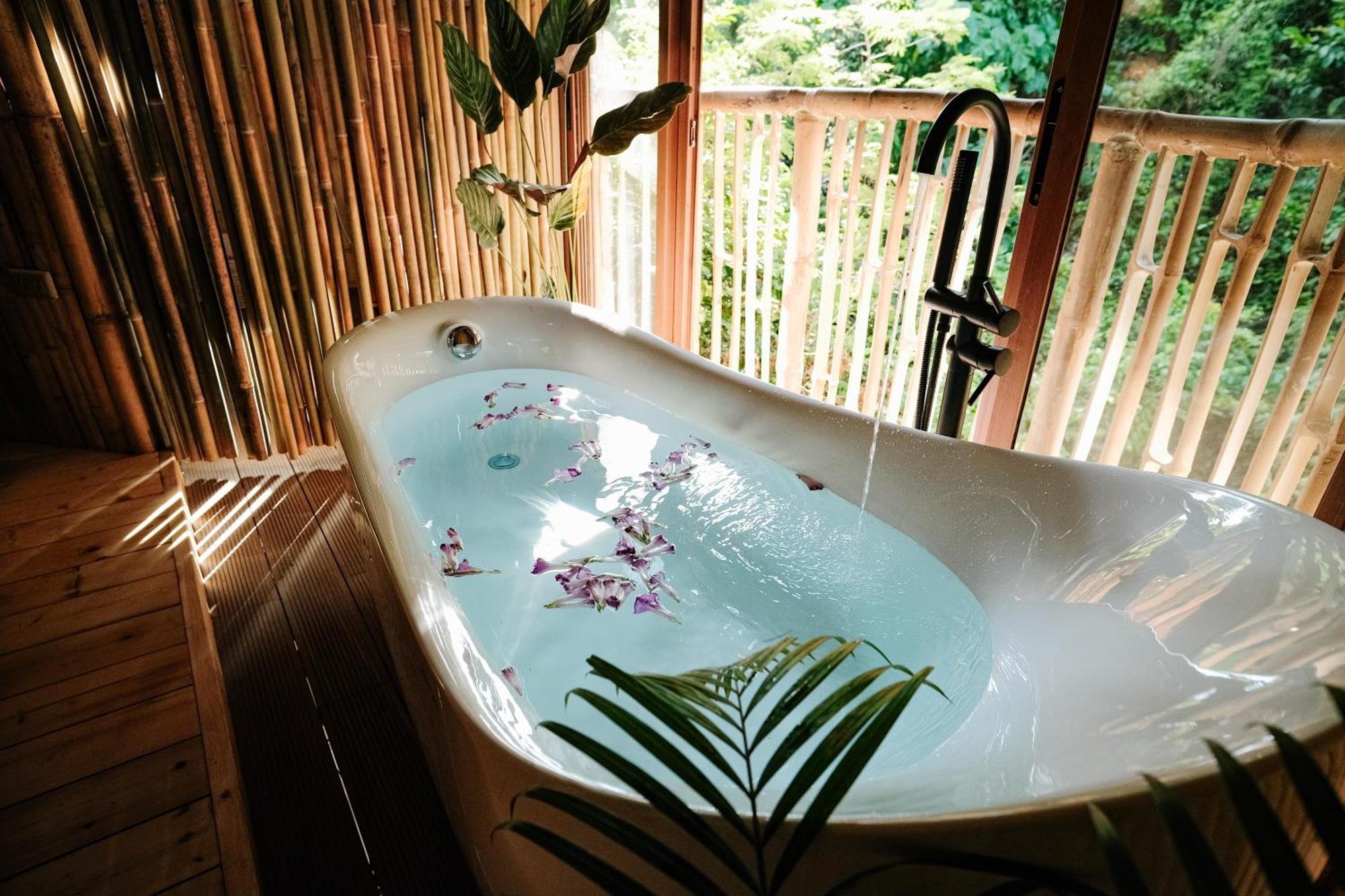 Treehouse De Valentine Villa Balamban Luaran gambar